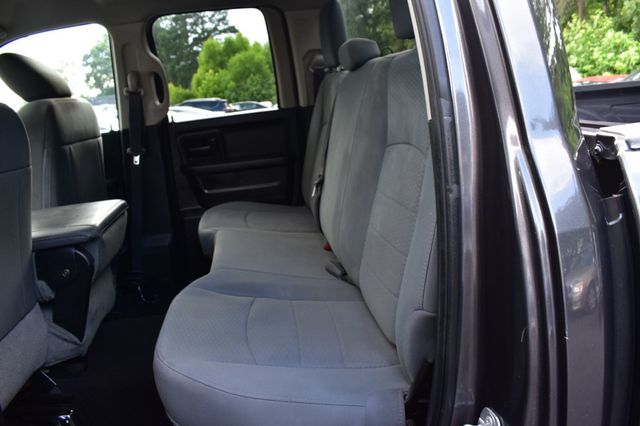 2018 Ram 1500 Express 4x2 Quad Cab 6'4" Box - 22885254 - 19