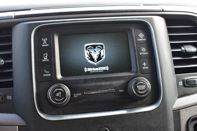 2018 Ram 1500 Express 4x2 Quad Cab 6'4" Box - 22885254 - 27