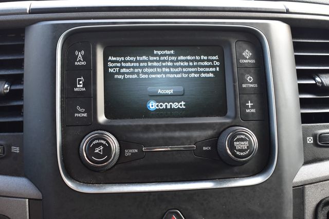 2018 Ram 1500 Express 4x2 Quad Cab 6'4" Box - 22885254 - 28