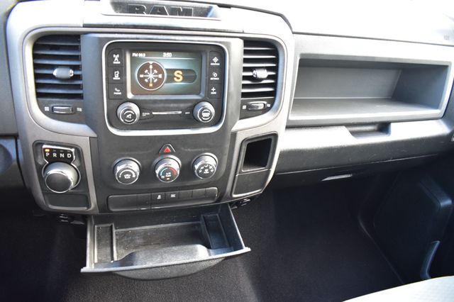 2018 Ram 1500 Express 4x2 Quad Cab 6'4" Box - 22885254 - 36