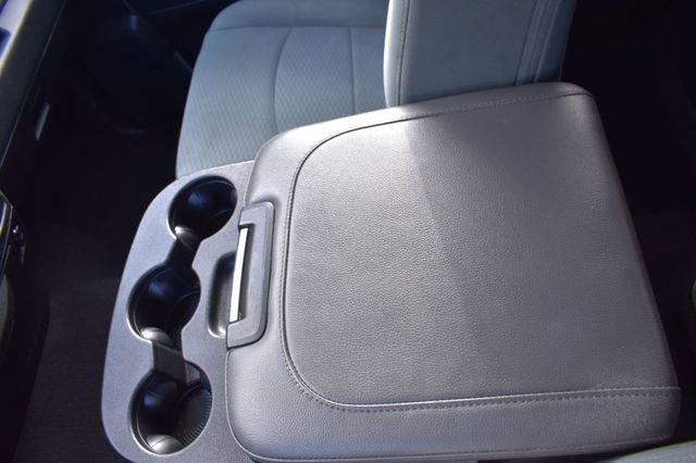 2018 Ram 1500 Express 4x2 Quad Cab 6'4" Box - 22885254 - 37