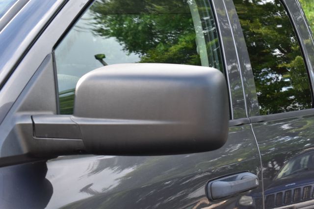 2018 Ram 1500 Express 4x2 Quad Cab 6'4" Box - 22885254 - 45