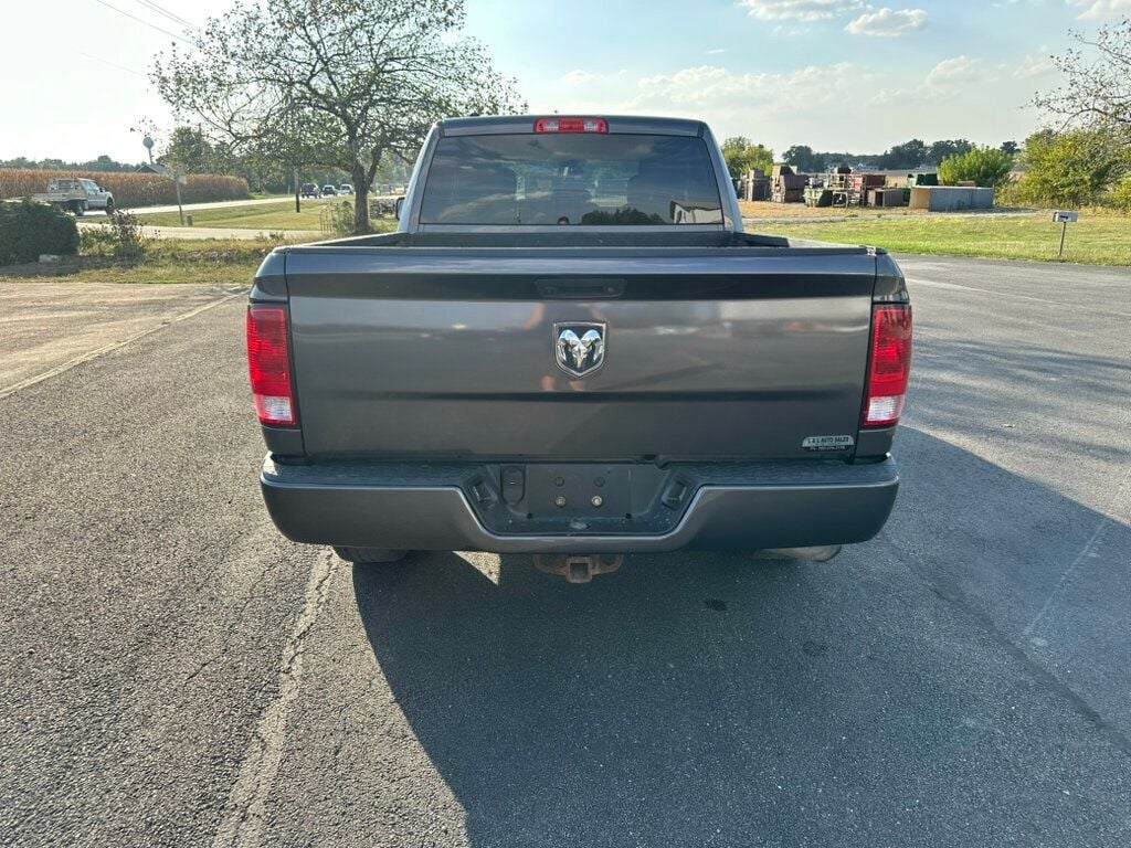 2018 Ram 1500 ST photo 3