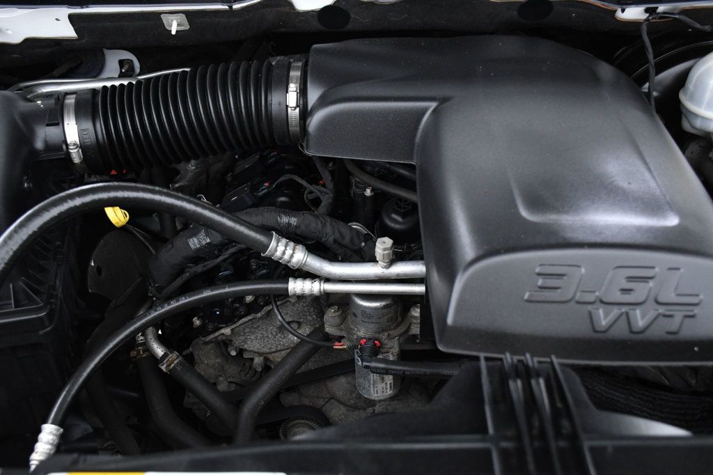 2018 Ram 1500 Express 4x4 Quad Cab 6'4" Box - 22978521 - 18