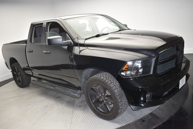 2018 Ram 1500 Express 4x4 Quad Cab 6'4" Box - 22960364 - 2