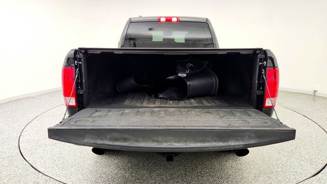 2018 Ram 1500 Express 4x4 Quad Cab 6'4'' Box w/ Black Express Group & V8 HEMI - 23019536 - 19