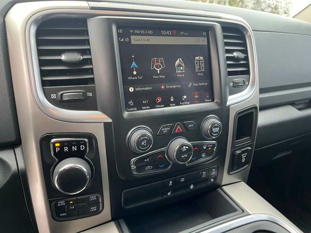 2018 Ram 1500 HEATED  LEATHER & MUCH MORE - 22280120 - 29