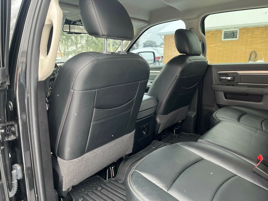 2018 Ram 1500 HEATED  LEATHER & MUCH MORE - 22280120 - 36