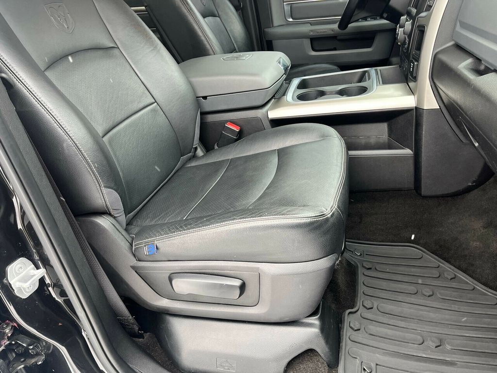 2018 Ram 1500 HEATED  LEATHER & MUCH MORE - 22280120 - 51