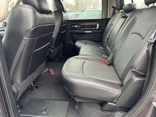 2018 Ram 1500 Laramie 4x4 Crew Cab 6'4" Box - 22989315 - 13