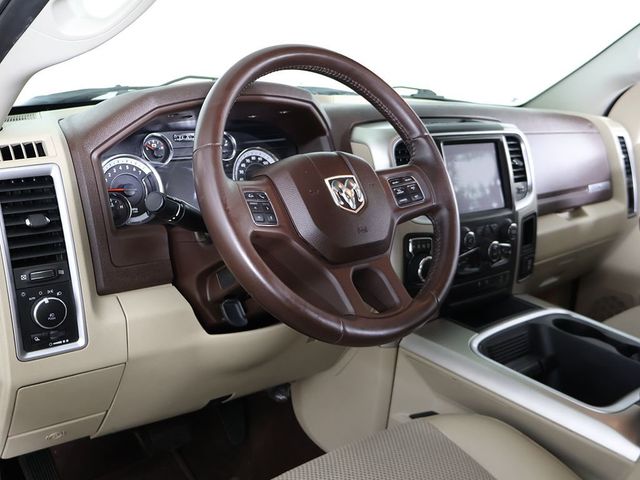 2018 Ram 1500 Lone Star Silver 4x2 Crew Cab 5'7" Box - 23075894 - 22