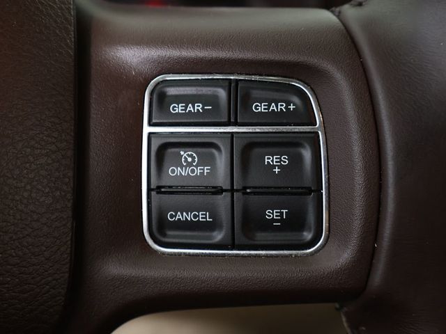 2018 Ram 1500 Lone Star Silver 4x2 Crew Cab 5'7" Box - 23075894 - 37