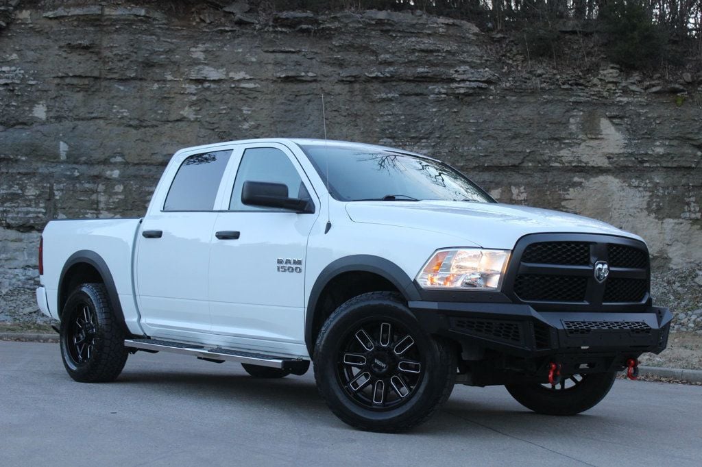 2018 Ram 1500 LOW Miles 4x4 Crew Cab Tow Work CLEAN 615-300-6004 - 22762038 - 0