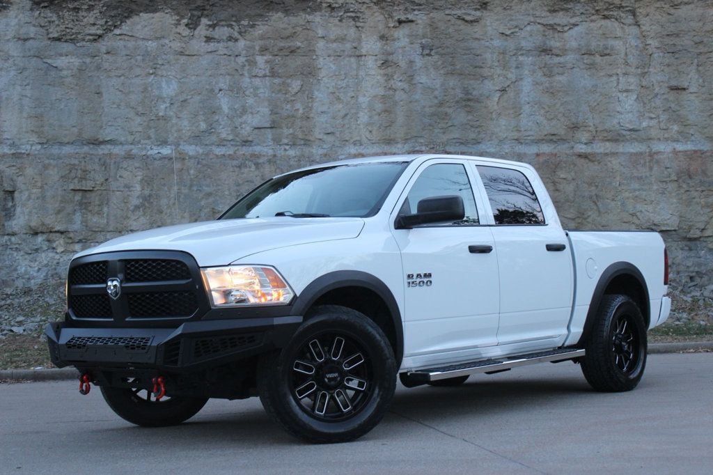 2018 Ram 1500 LOW Miles 4x4 Crew Cab Tow Work CLEAN 615-300-6004 - 22762038 - 3