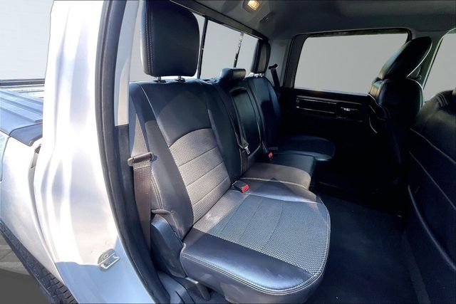 2018 Ram 1500 Night 4x4 Crew Cab 5'7" Box - 23060231 - 13