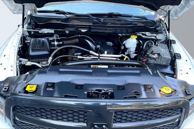2018 Ram 1500 Night 4x4 Crew Cab 5'7" Box - 23060231 - 34
