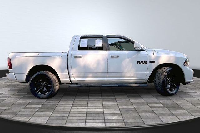 2018 Ram 1500 Night 4x4 Crew Cab 5'7" Box - 23060231 - 7