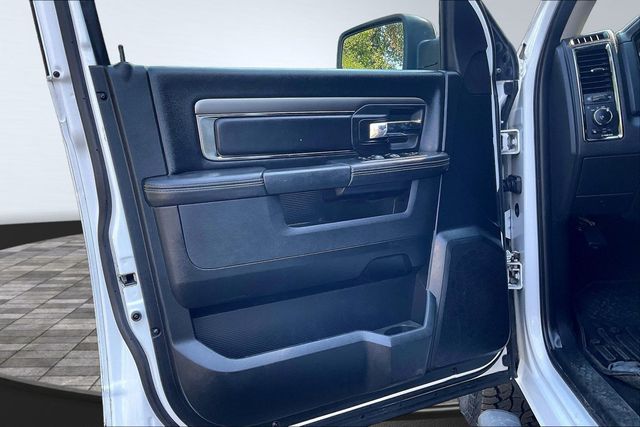 2018 Ram 1500 Night 4x4 Crew Cab 5'7" Box - 23060231 - 8