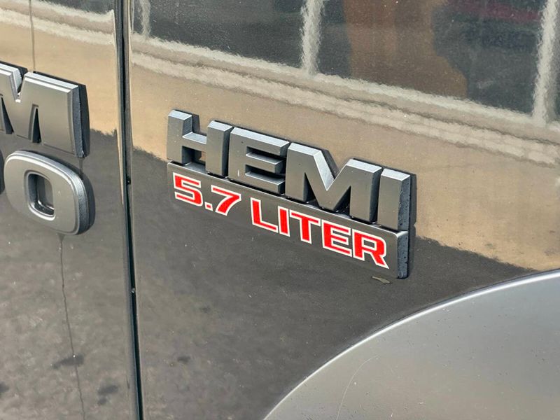 2018 Ram 1500 Rebel 4x4 Crew Cab 5'7" Box - 22888589 - 9