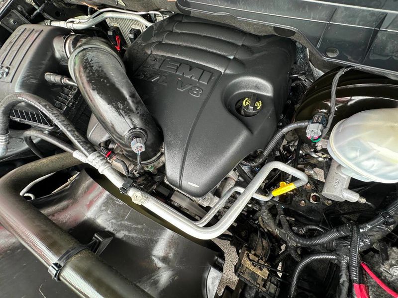 2018 Ram 1500 Rebel 4x4 Crew Cab 5'7" Box - 22888589 - 30