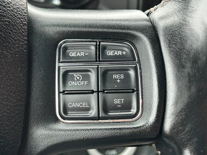 2018 Ram 1500 Rebel 4x4 Crew Cab 5'7" Box - 22888589 - 32