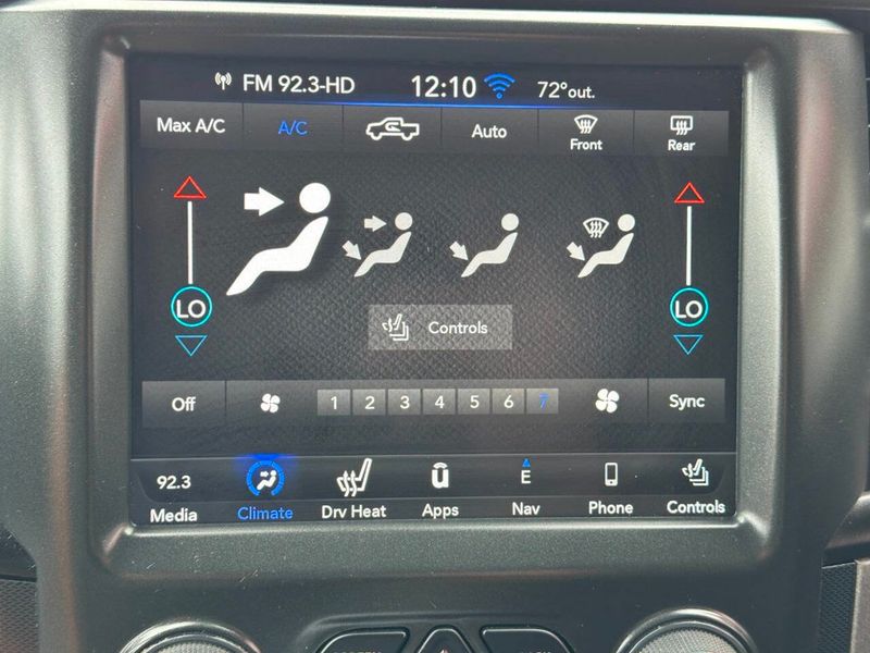 2018 Ram 1500 Rebel 4x4 Crew Cab 5'7" Box - 22888589 - 40