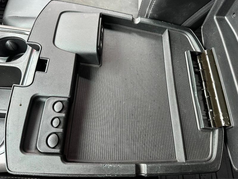 2018 Ram 1500 Rebel 4x4 Crew Cab 5'7" Box - 22888589 - 50