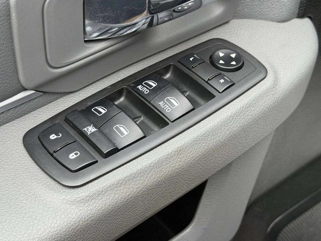 2018 Ram 1500 SLT 4x4 4dr Crew Cab 5.5 ft. SB Pickup - 23006793 - 13