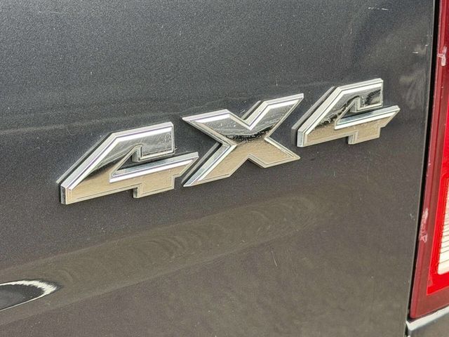 2018 Ram 1500 SLT 4x4 4dr Crew Cab 5.5 ft. SB Pickup - 23006793 - 5