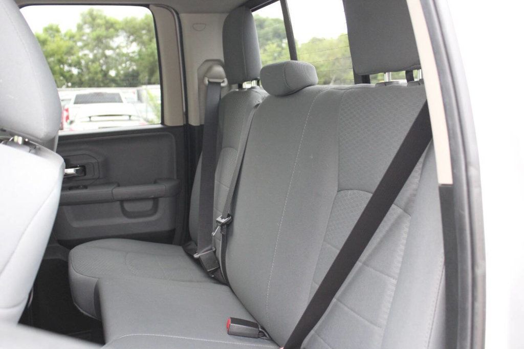 2018 Ram 1500 SLT 4x4 4dr Quad Cab 6.3 ft. SB Pickup - 22893438 - 10