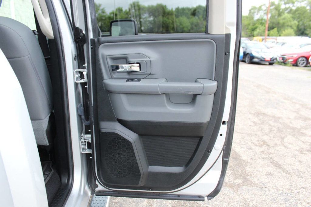 2018 Ram 1500 SLT 4x4 4dr Quad Cab 6.3 ft. SB Pickup - 22893438 - 13
