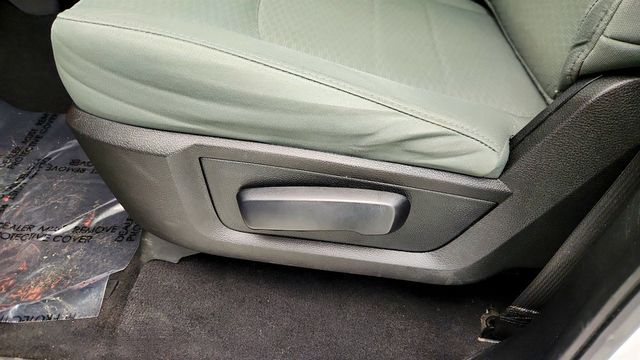 2018 Ram 1500 SLT 4x4 Quad Cab 6'4" Box  - 23002924 - 9