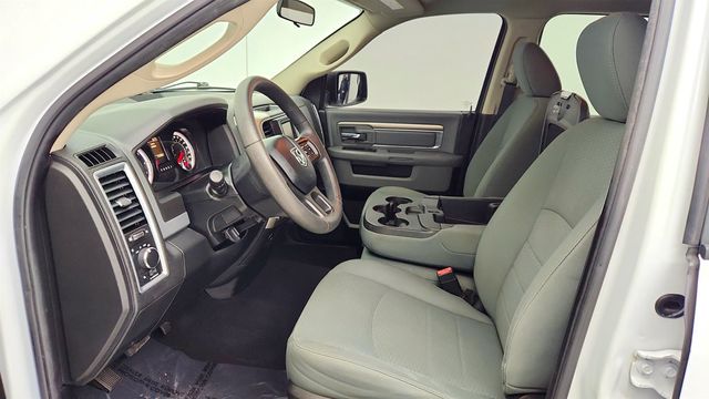 2018 Ram 1500 SLT 4x4 Quad Cab 6'4" Box  - 23002924 - 17