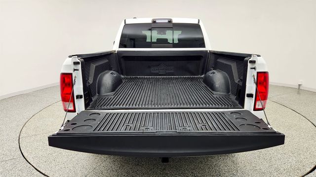2018 Ram 1500 SLT 4x4 Quad Cab 6'4" Box  - 23002924 - 19
