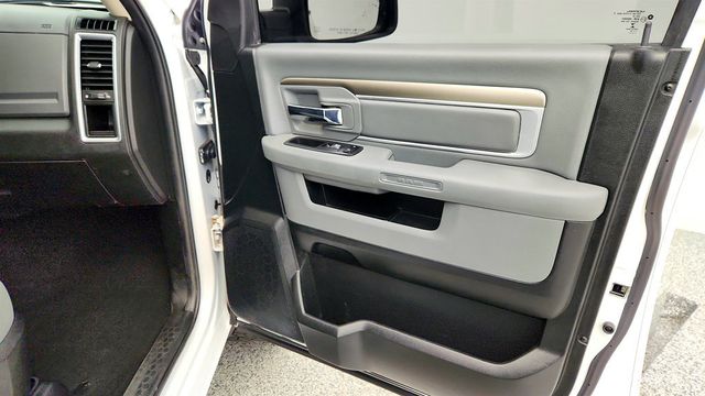 2018 Ram 1500 SLT 4x4 Quad Cab 6'4" Box  - 23002924 - 23
