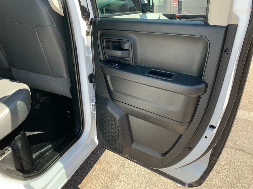 2018 Ram 1500 Tradesman 4x2 Quad Cab 6'4" Box - 23057545 - 33