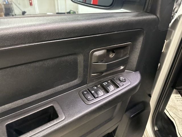 2018 Ram 1500 Tradesman 4x2 Quad Cab 6'4" Box - 23035989 - 19