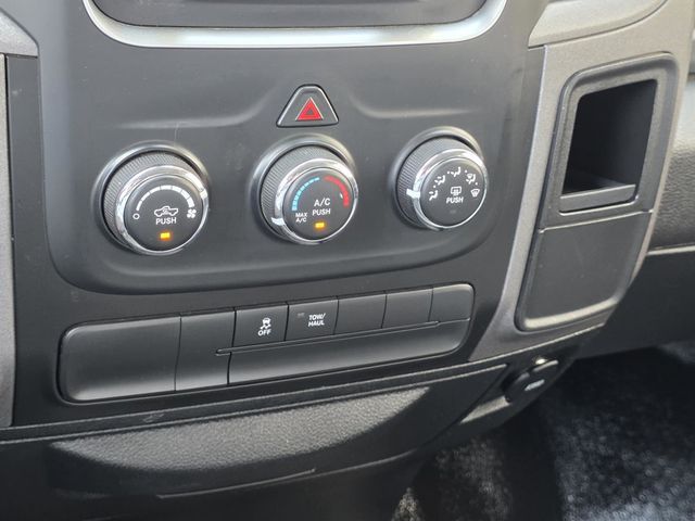 2018 Ram 1500 Tradesman 4x2 Quad Cab 6'4" Box - 22927011 - 12