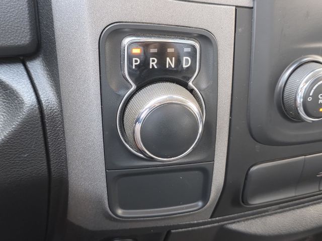 2018 Ram 1500 Tradesman 4x2 Quad Cab 6'4" Box - 22927011 - 14