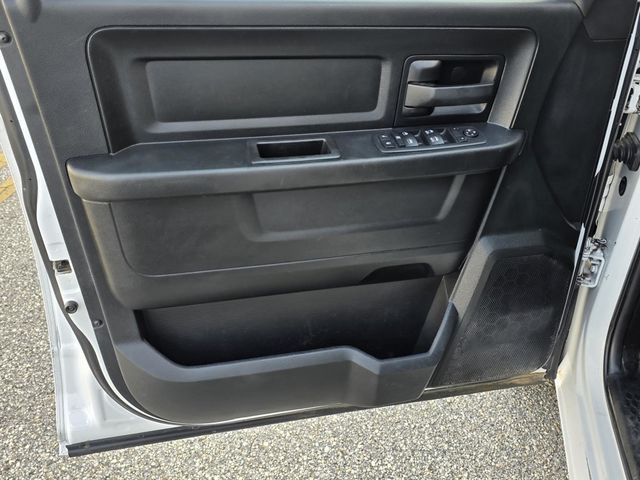 2018 Ram 1500 Tradesman 4x2 Quad Cab 6'4" Box - 22927011 - 20