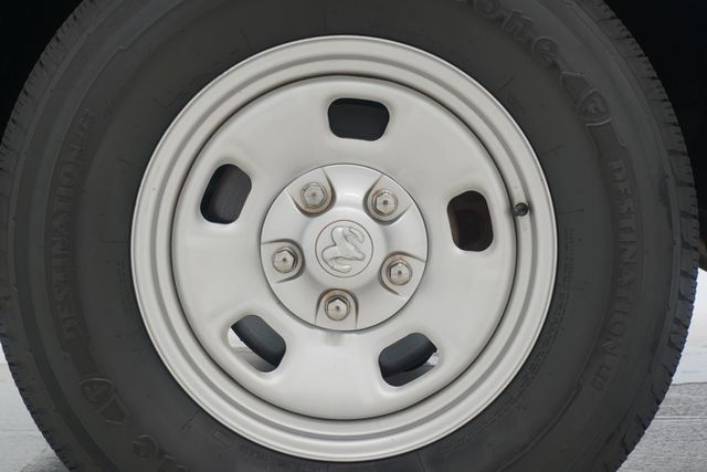 2018 Ram 1500 Tradesman 4x2 Regular Cab 8' Box - 23031176 - 19