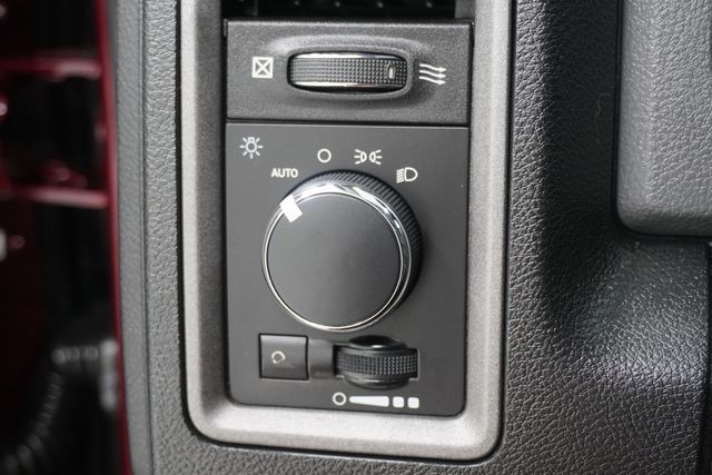 2018 Ram 1500 Tradesman 4x4 Quad Cab 6'4" Box - 23028155 - 22