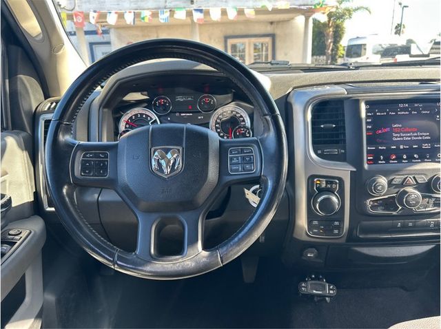 2018 Ram 1500 Crew Cab BIG HORN 4X4 ECO DIESEL BACK UP CAM CLEAN - 23068820 - 24
