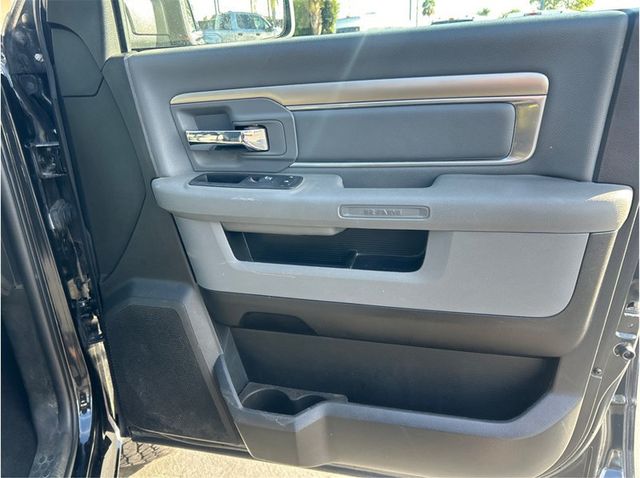2018 Ram 1500 Crew Cab BIG HORN 4X4 ECO DIESEL BACK UP CAM CLEAN - 23068820 - 29