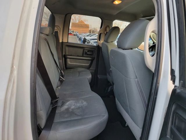 2018 Ram 1500 Quad Cab Tradesman Pickup 4D 6 1/3 ft - 23031821 - 3