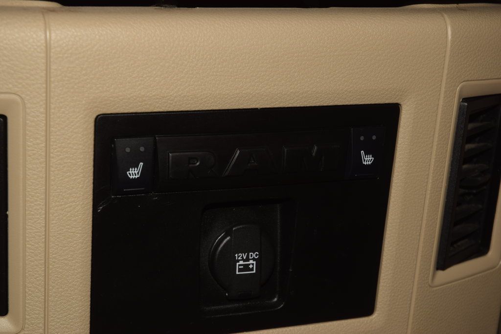 2018 Ram 2500 Laramie - 23067834 - 36