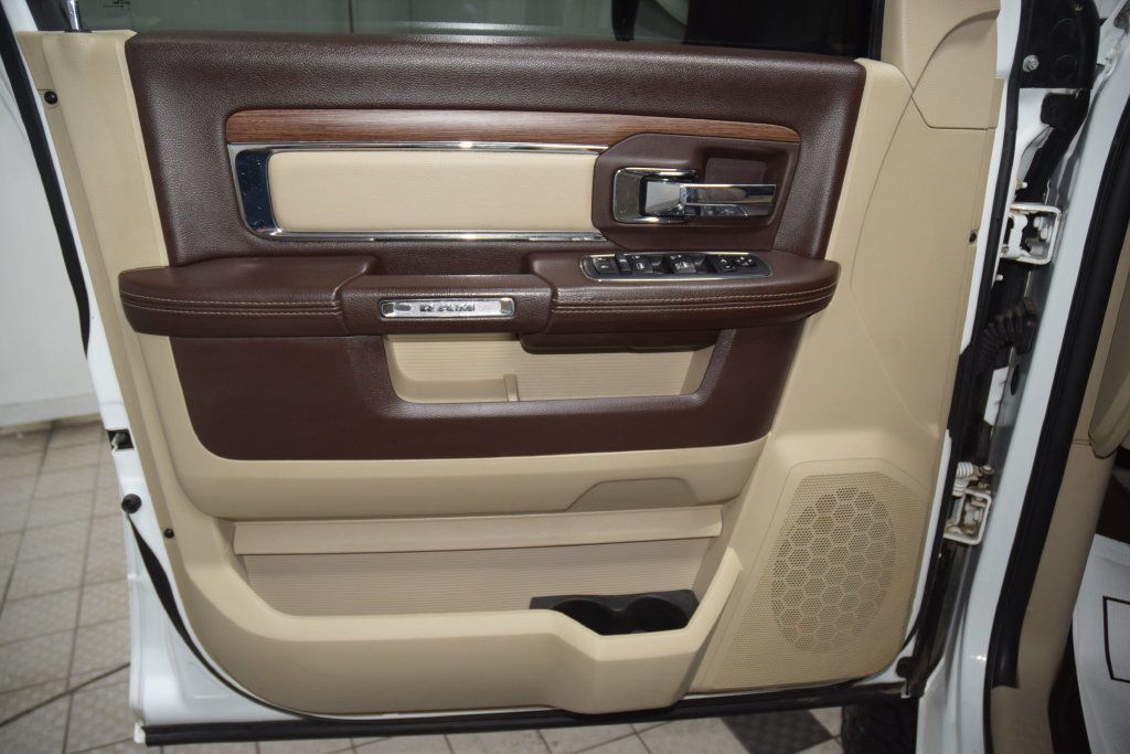 2018 Ram 2500 Laramie - 23067834 - 40