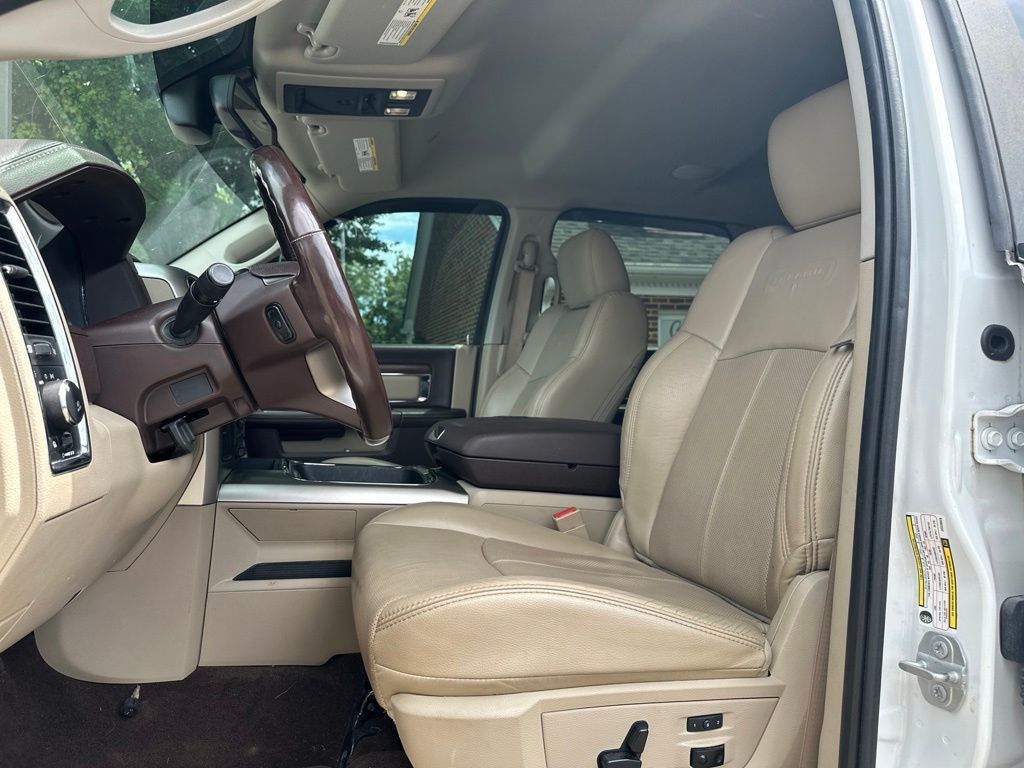2018 Ram 2500 Laramie 4x4 Crew Cab 6'4" Box - 23067834 - 21