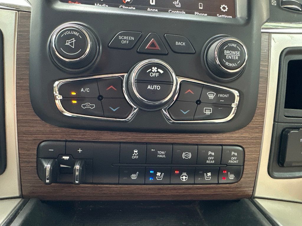 2018 Ram 2500 Laramie 4x4 Crew Cab 6'4" Box - 23067834 - 28