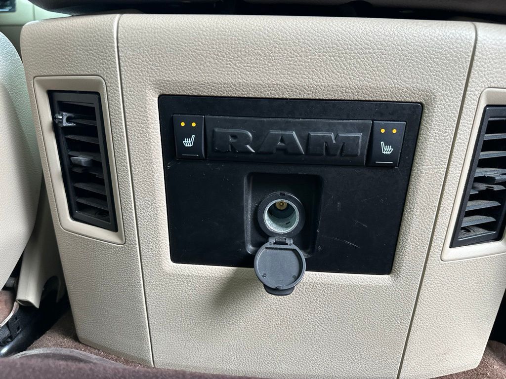 2018 Ram 2500 Laramie 4x4 Crew Cab 6'4" Box - 23067834 - 39